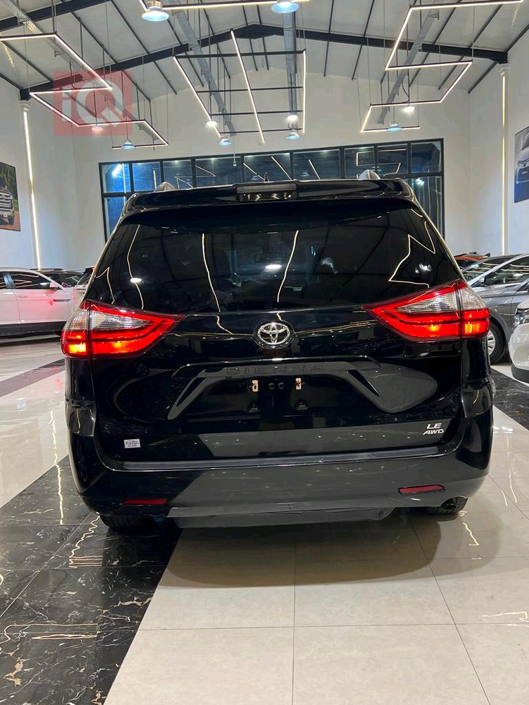 Toyota Sienna